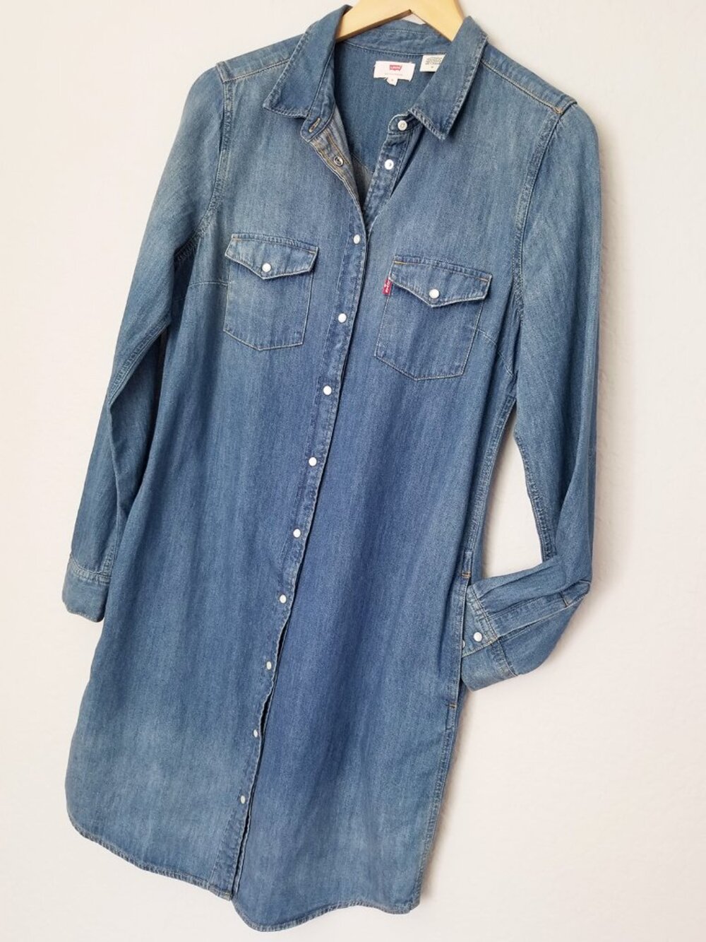 Levi's Chambray Denim Blue Shirt Dress M Western Snap Button Red Tab 100% Cotton - Picture 11 of 15